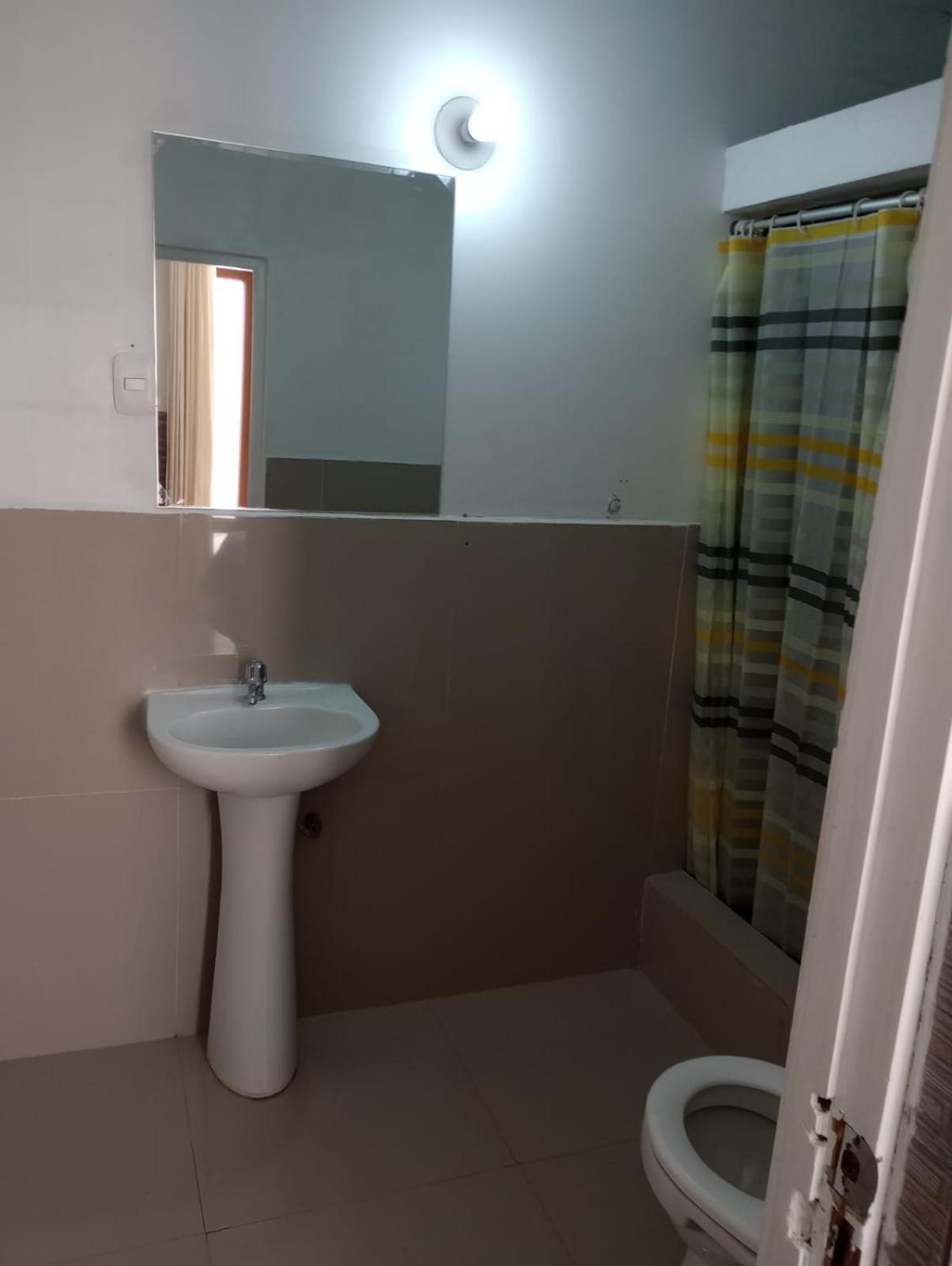Hospedaje Rocha Ica Ngoại thất bức ảnh